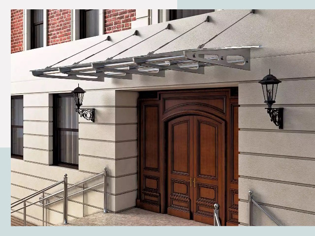 Металлические козырьки от 608 руб. в Армавире